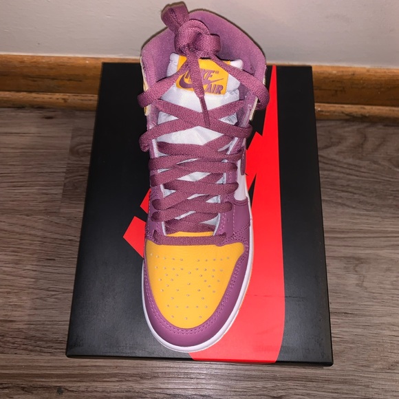 COPY - air jordan retro 1 - Picture 2 of 3